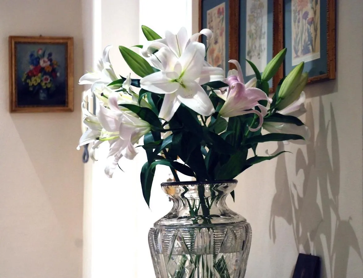 Bed&Breakfast Flowers Genua 0*,  Italien