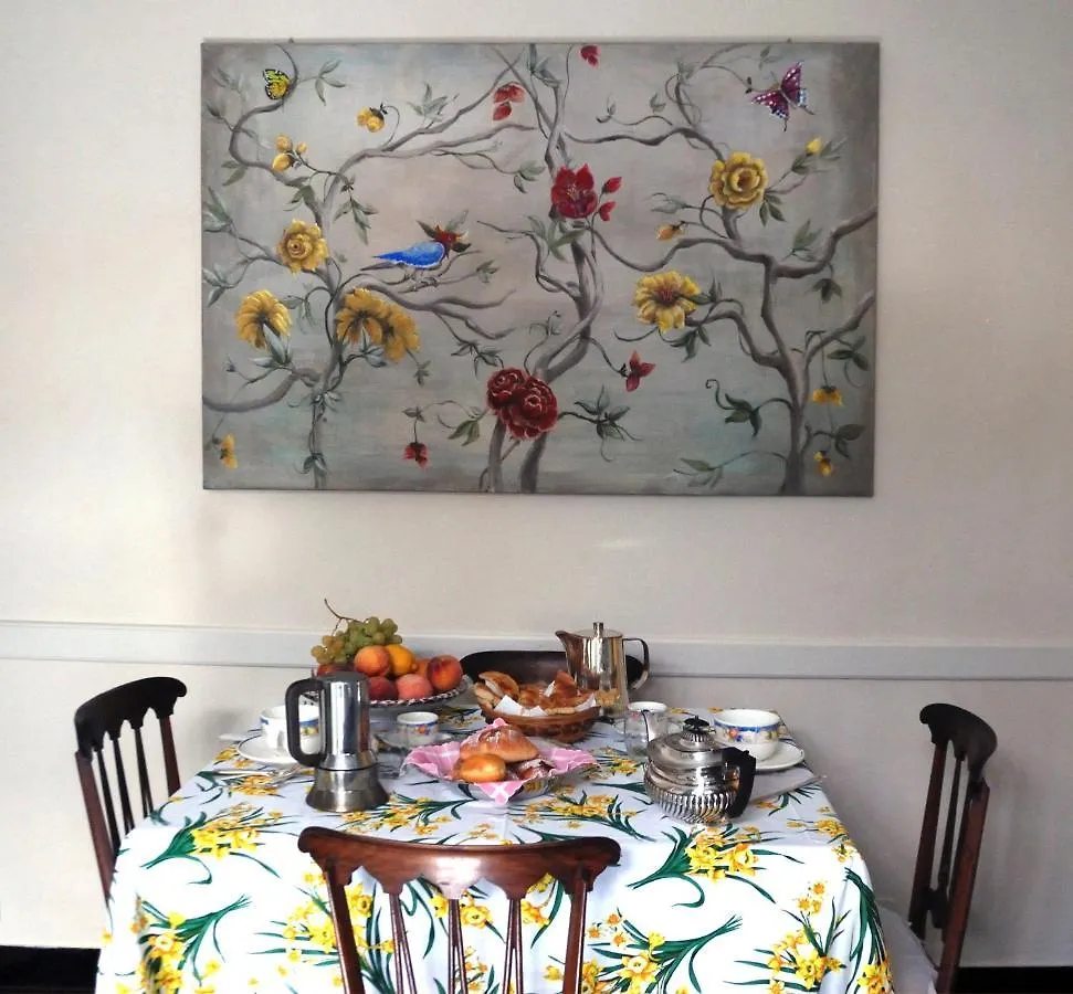 לינה וארוחת בוקר ג'נובה Bed And Breakfast Flowers איטליה